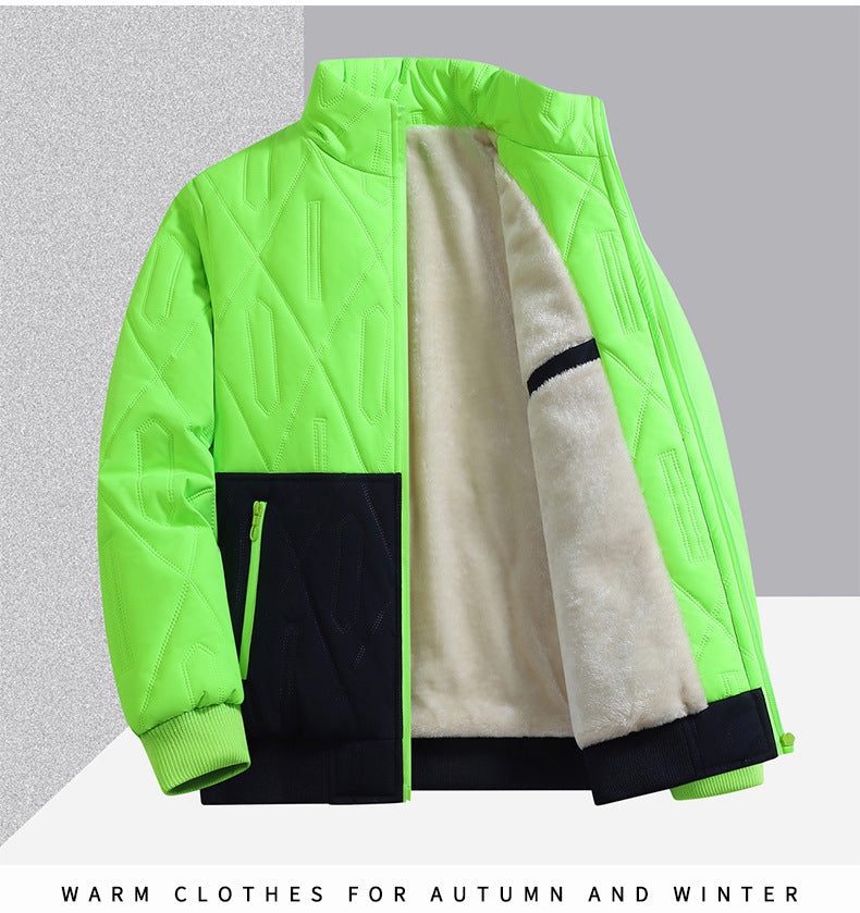Men's casual winter coat with polyester outer fabric and lining